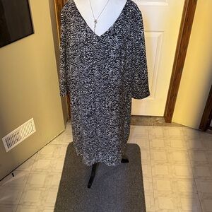 Elegant Black and White Midi Dress